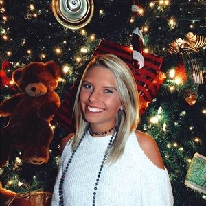 Meet your Posher, Kayla